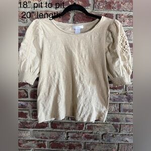 🤍 Design History Crochet Sleeve Top – Size M